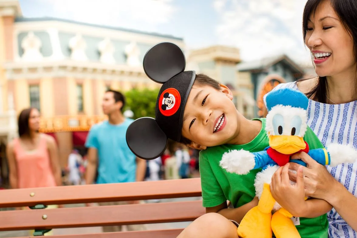 Family enjoying a theme park vacation